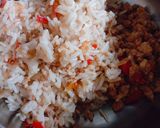รูปขั้นตอนการทำที่ 2 ของ ข้าวผัดกะเพราไข่ดาววัดใจ (กินข้าวผัดกะเพราในขัน)