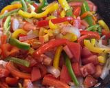 Foto del paso 2 de la receta: Filete de pescado con salsa de pimientos morrón