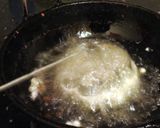 A picture of step 5 of Fried Rose Cookies.