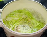 Hình bước làm 2 của món Canh bầu nấu nấm