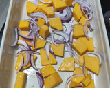 Foto del paso 3 de la receta: Pollo al horno con calabaza