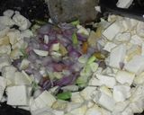 Foto langkah ke 3 dari resep Tumis tahu jamur tiram.