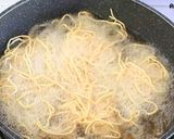รูปขั้นตอนการทำที่ 6 ของ ราดหน้าไก่ หมี่กรอบ ไข่ดาว