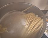 Foto del paso 1 de la receta: Linguini con salsa de setas