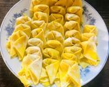 Hình bước làm 3 của món Hoành thánh nhân thịt