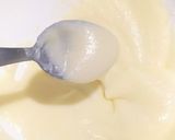 Foto del paso 1 de la receta: Crema de Queso Con Frutas Y Granola Express En Sartén
