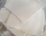 Foto del paso 3 de la receta: Canelones con carne del caldo