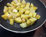 A picture of step 2 of Stir Fry Sweet Potato.