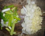Foto langkah ke 1 dari resep Tumis Ayam & Sayur Saus Teriyaki.
