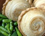 Foto langkah ke 9 dari resep Karipap/Curry Puff/Pastel Singapur (568).