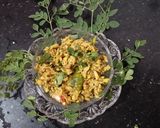 शेवग्याच्या फुलाची भाजी (shevgyachya fulachi bhaji recipe in marathi) रेसिपी स्टेप 3 फोटो 