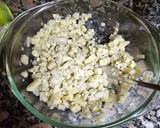 Foto del paso 3 de la receta: Saquitos crujientes de pera y roquefort