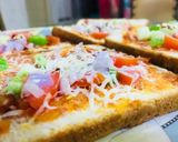 ब्रेड पिज़्ज़ा(bread pizza recipe in hindi) रेसिपी चरण 1 फोटो