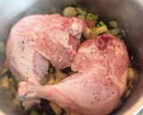 Foto del paso 5 de la receta: Pollo a la olla con verduras y patata