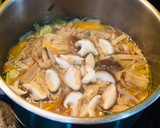 Hình bước làm 3 của món Canh măng khô nấu chay