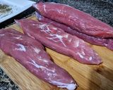 Foto del paso 1 de la receta: TOURNEDÓS de Solomillo🐷de Cerdo a las Hierbas...! (Proceso)
