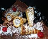Foto del paso 6 de la receta: Cañoncitos de masa de hojaldre, rellenos con dulce de leche