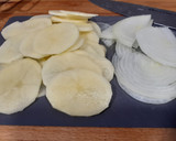 Foto del paso 1 de la receta: Bacalao al horno, con patatas y cebolla