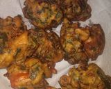 A picture of step 3 of Raddish leaves pakoda.