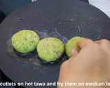 कच्चे केले और मटर के कटलेट्स | Kacche Kele Matar Ke Cutlets recipe in Hindi ) रेसिपी चरण 9 फोटो