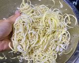 Hình bước làm 2 của món Gỏi bắp chuối kiểu Măng Đen