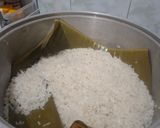 Foto langkah ke 6 dari resep Lupis Ketan Segitiga (tanpa cetakan daun pisang).