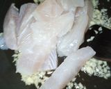 A picture of step 3 of Fish Chilli Fry.