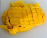 Hình bước làm 7 của món Vào bếp cùng con: poke - bữa cơm tươi cầu vồng