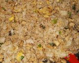 Foto langkah ke 8 dari resep Nasi goreng ayam.