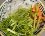 花枝炒芹菜的食譜步驟1照片