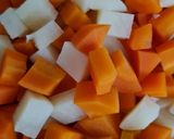 Foto del paso 1 de la receta: Ensalada rusa vegana 🌱 Ensalada de papa, zanahoria y arvejas con "mayonesa" vegana
