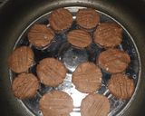 Foto langkah ke 5 dari resep Oat chocolate cookies teflon.