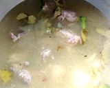 Foto langkah ke 3 dari resep Garang asem ayam kampung kuah.
