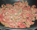 Foto del paso 2 de la receta: Empanadas criollas de carne cortada a cuchillo