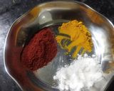 A picture of step 4 of Buttery bhaji bun.