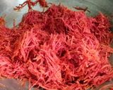 A picture of step 1 of Gajar halwa shots.