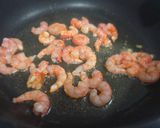 Foto del paso 1 de la receta: Paellita de marisco
