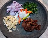 Foto langkah ke 1 dari resep Sambal Teri Asam Sunti.