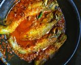 A picture of step 4 of Pabdar Tel Jhal(Pabda Fish Curry).