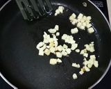 A picture of step 1 of Walnut Paneer Soup.
