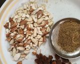 ડ્રાયફ્રુટ લાડુ(Dryfruit Ladoo Recipe in Gujarati) રેસીપી સ્ટેપ1ફોટો