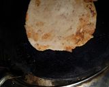 A picture of step 2 of Aloo pyaz ka paratah.