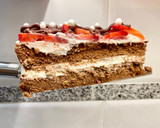 Foto del paso 19 de la receta: Tarta cremosa de chocolate y fresas, “sin gluten”