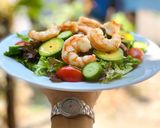 Hình bước làm 4 của món Salad Bơ Tôm Áp Chảo