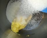 A picture of step 1 of Raisins cookies.