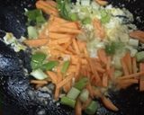 Foto langkah ke 4 dari resep Mie goreng saos bolognise.