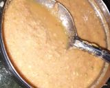 A picture of step 3 of Moong dal chilla.