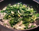 Foto del paso 2 de la receta: Tortilla de acelgas. Cena saludable