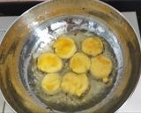 A picture of step 3 of Ridge gourd fritters.