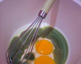 Foto langkah ke 2 dari resep Yogurt Burn Matcha Cake.